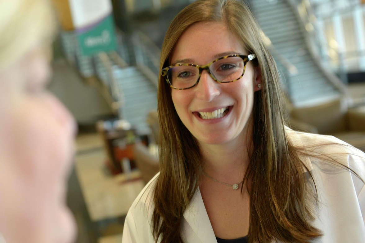 Appel_ Headshot_Metro_OB-GYN_5x7_300dpi_5922.jpg