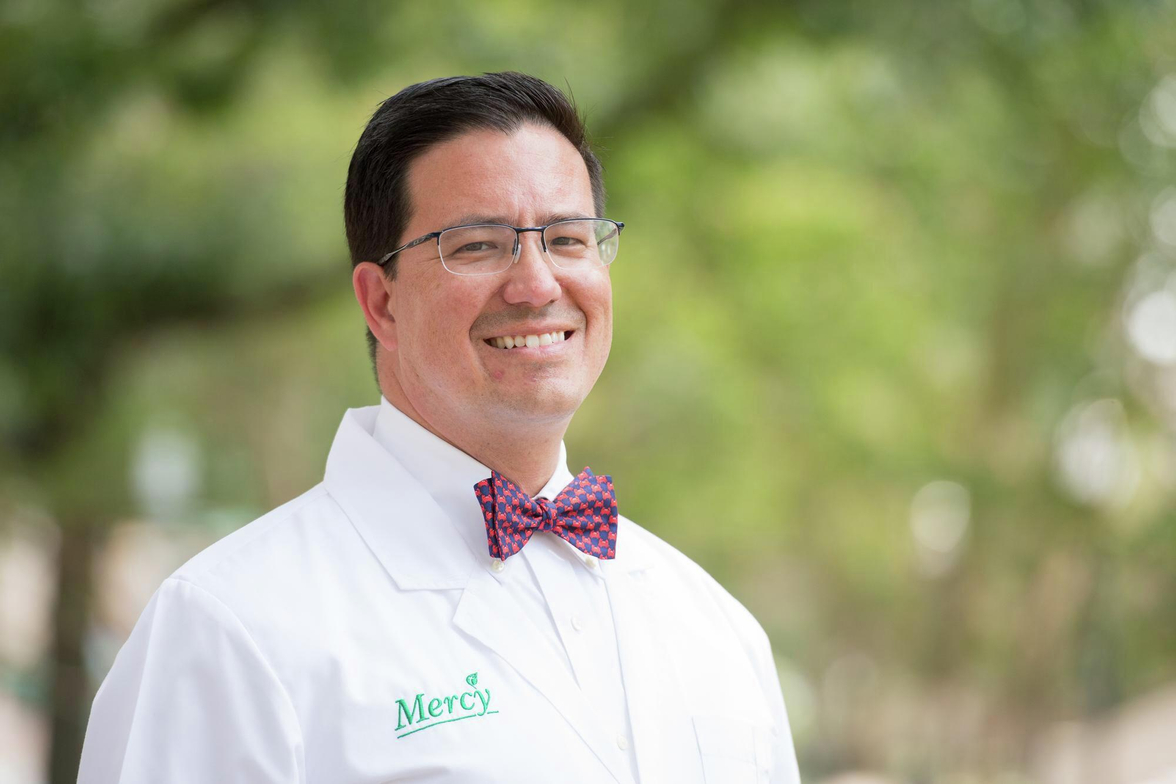 Ayala_Labcoat_Headshot_Outdoors_8.20.2019_Mercy-DrTomasAyala-0090-028.jpg